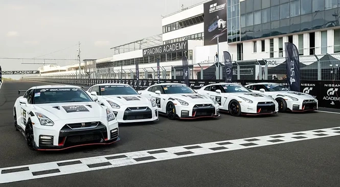 GT赛车：极速狂飙 Gran Turismo‎ (2023)（English）